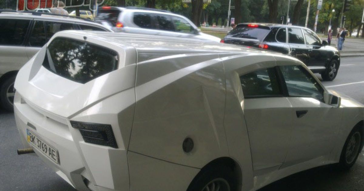В Украине засекли авто с загадочным тюнингом