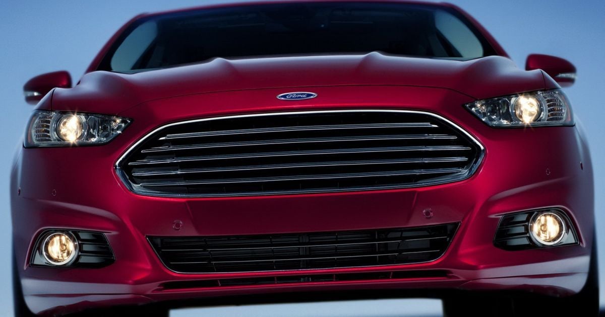 2013 Ford Mondeo Sedan_18