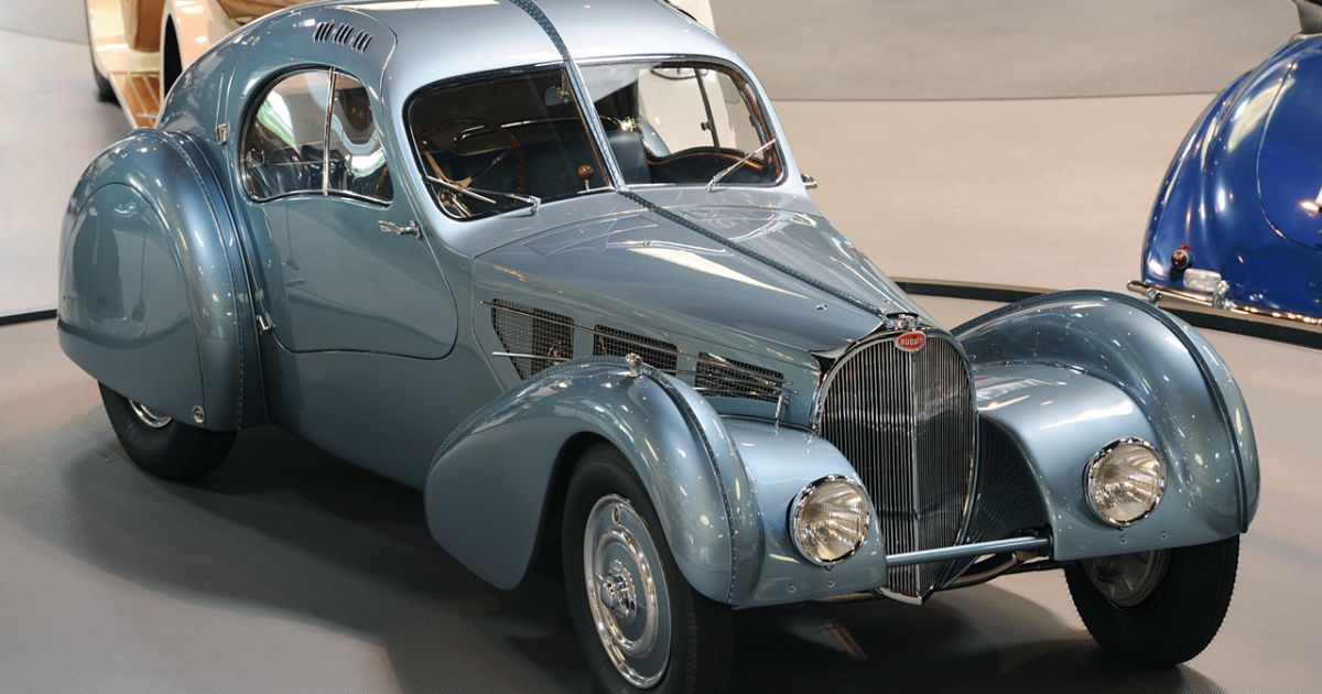 Bugatti 1938 года был продан за $ 38 млн_9
