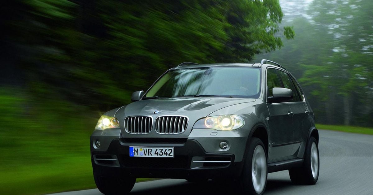 В Харькове нищие чиновники купили себе BMW X5 за 800 тыс. грн.