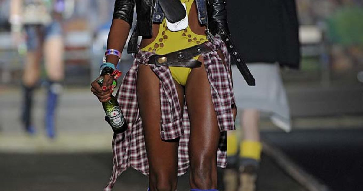 Dsquared2 прет-а порте весна-лето 2012 / © EastNews
