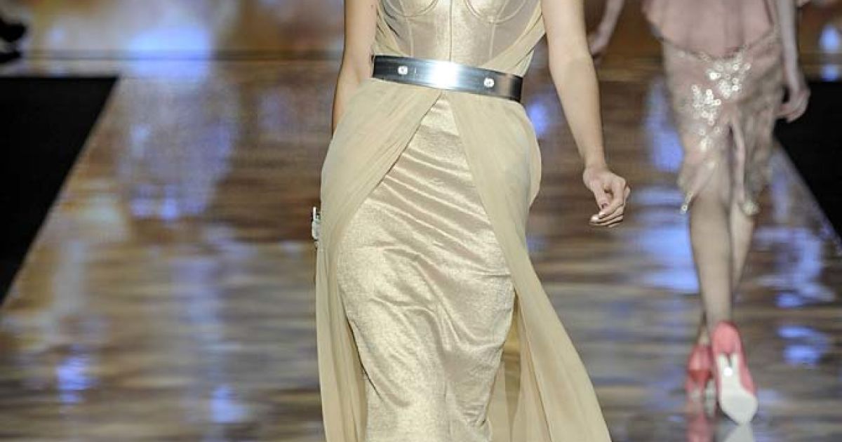Badgley Mischka прет-а-порте весна-лето 2012 / © EastNews