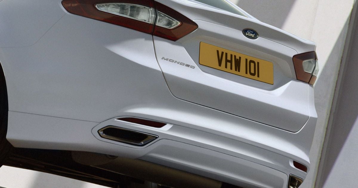 2013 Ford Mondeo Sedan_14