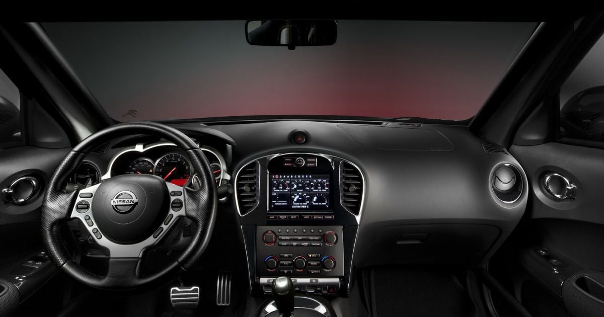 Nissan Juke-R_16