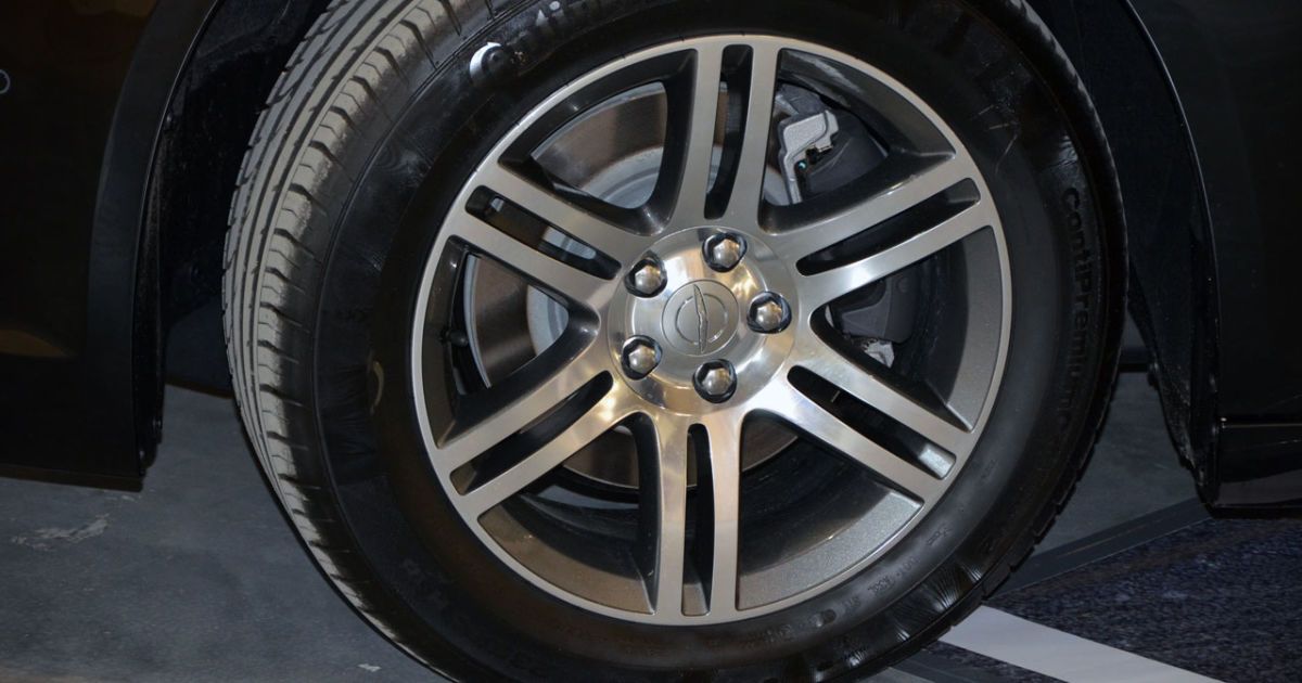 Chrysler 300C привезли в Украину_5