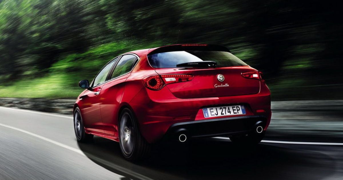 Alfa Romeo показала две новинки для Франкфурта