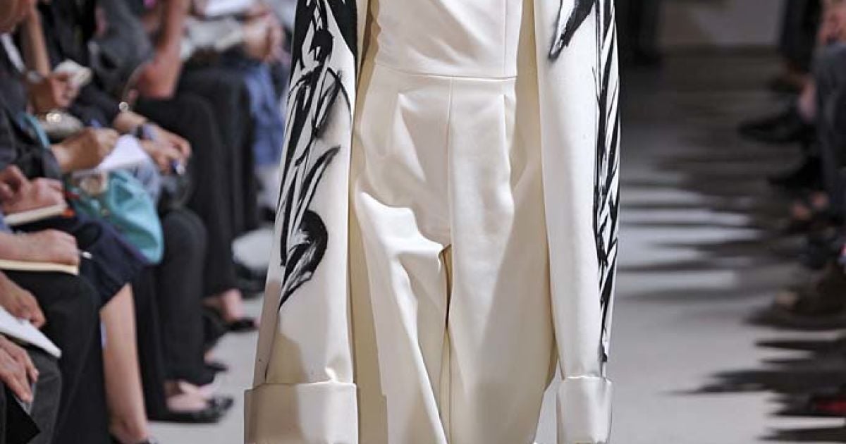 Comme des Garcons прет-а-порте весна-лето 2012 / © EastNews