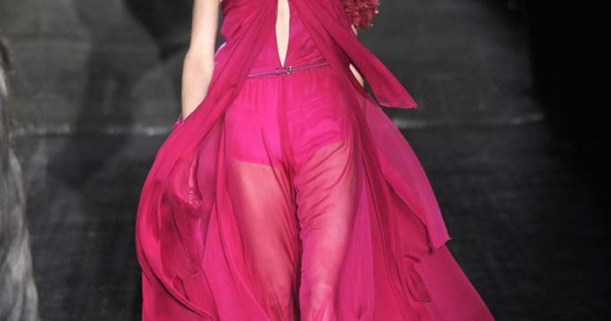 GUCCI прет-а-порте осень-зима 2011-2012 / © EastNews