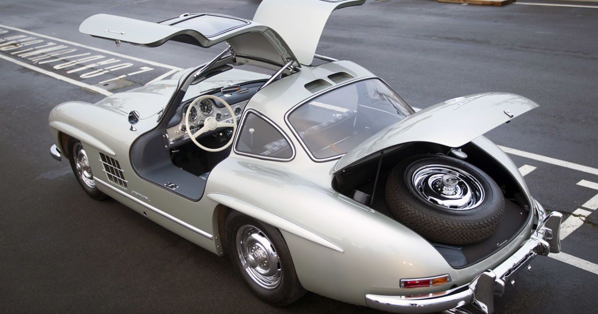 Mercedes 1955 года продан за $ 4,2 млн_3