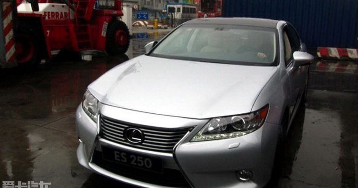 Lexus ES выпустят на платформе новой Toyota Camry