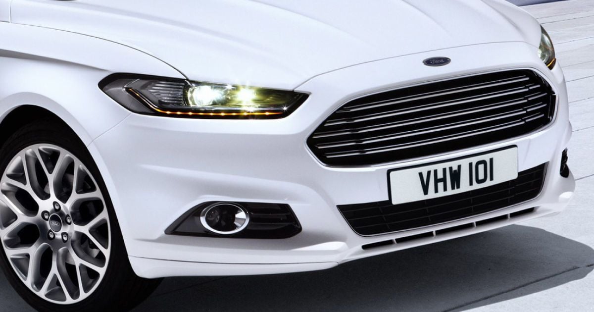 2013 Ford Mondeo Sedan_13