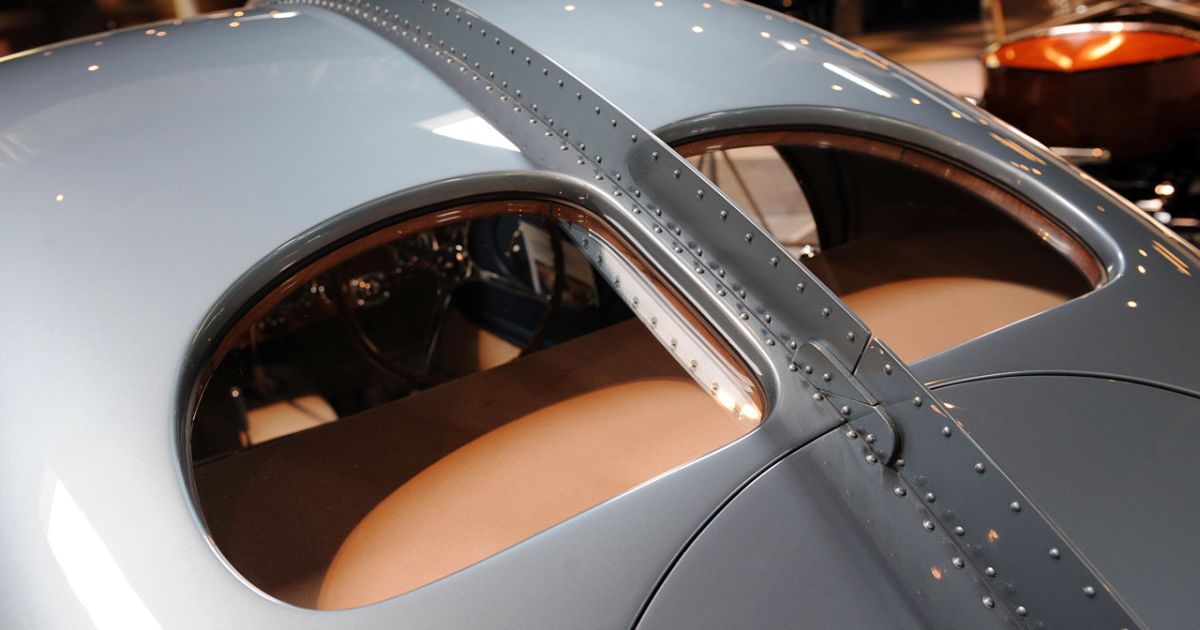 Bugatti 1938 года был продан за $ 38 млн_26