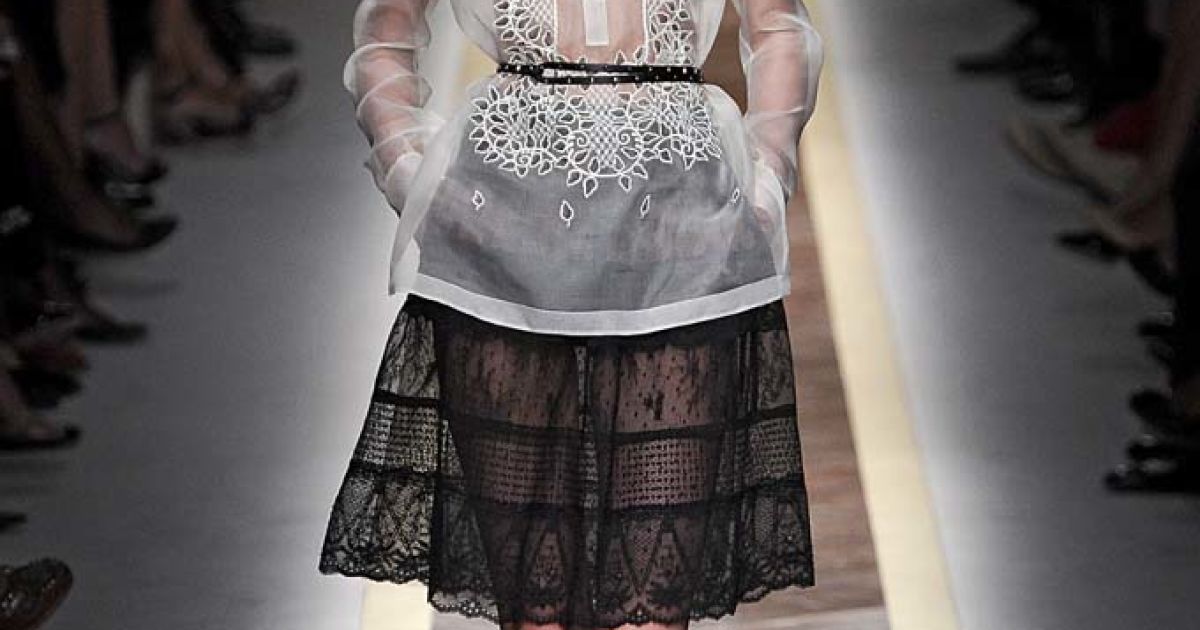 Valentino прет-а-порте весна-лето 2012 / © EastNews