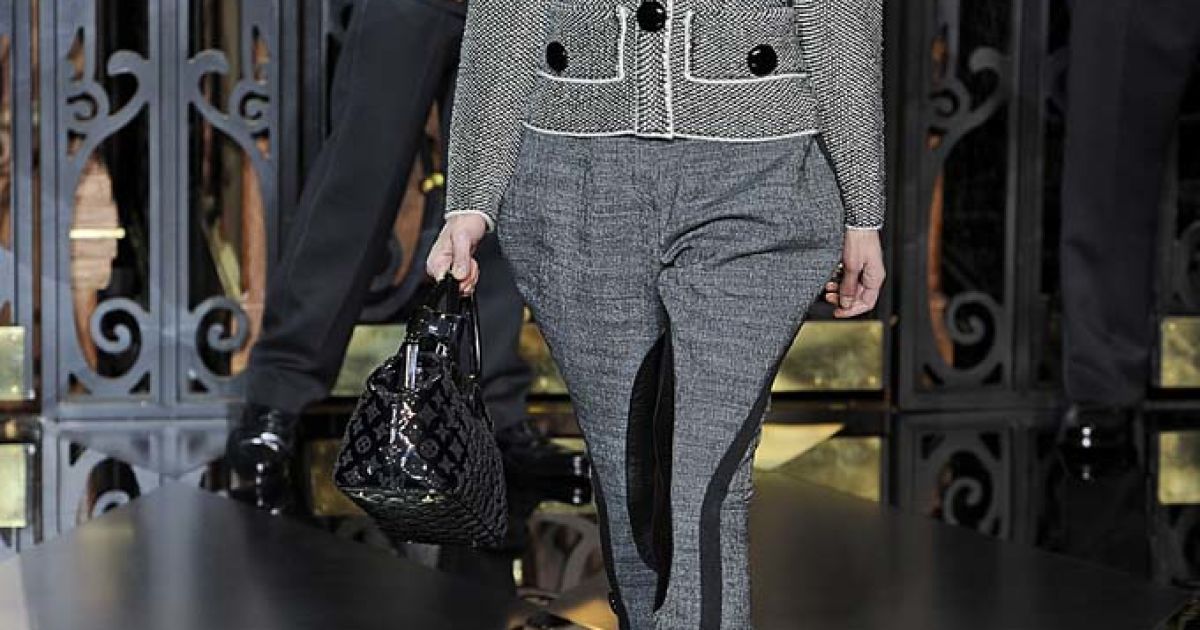 Louis Vuitton прет-а-порте осень-зима 2011-2012 / © EastNews
