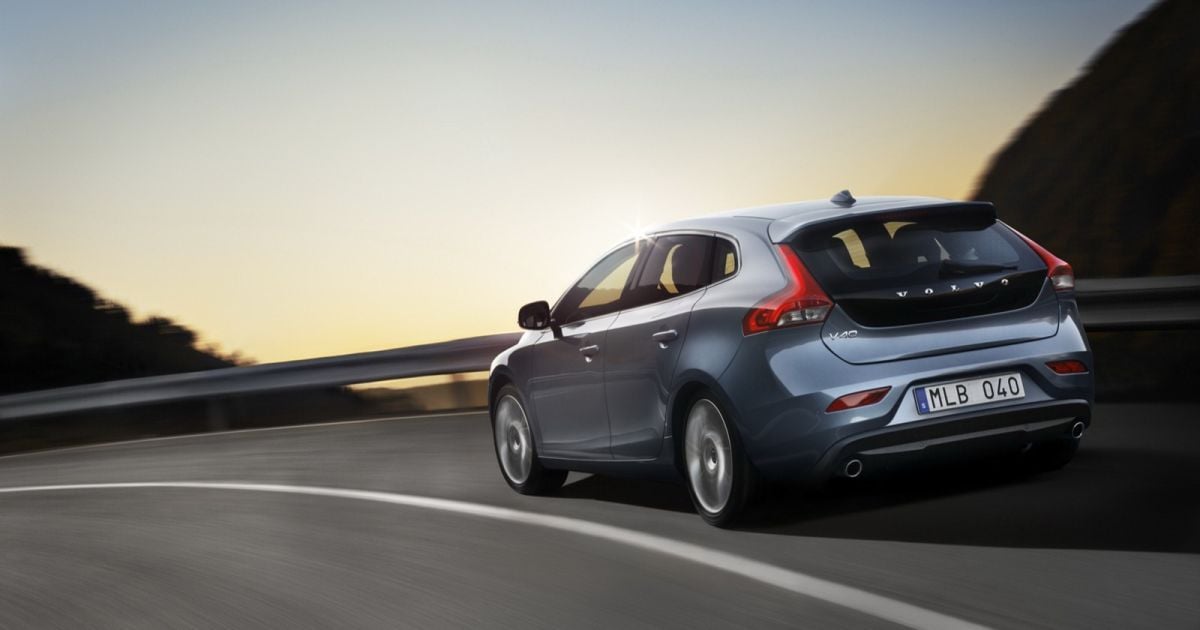2013 Volvo V40_10