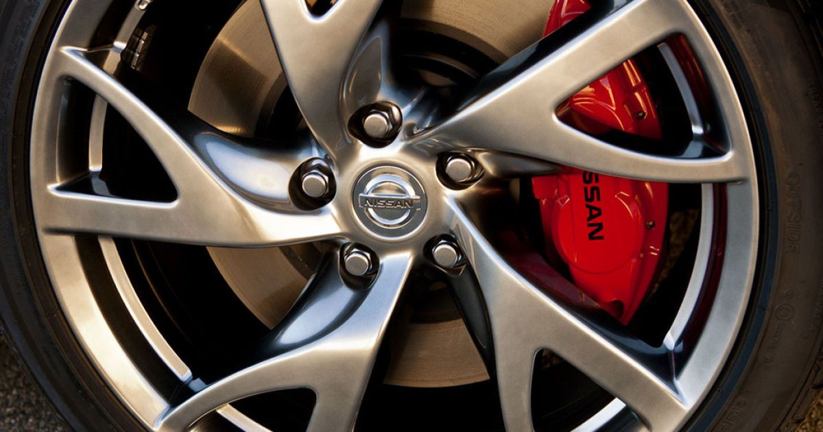 Nissan обновил купе 370Z_16