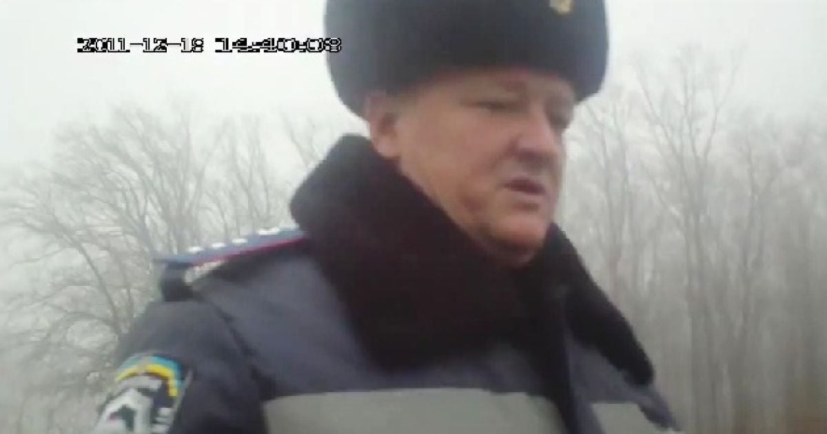 Журналист пристыдил гаишников, нарушавших ПДД (видео)