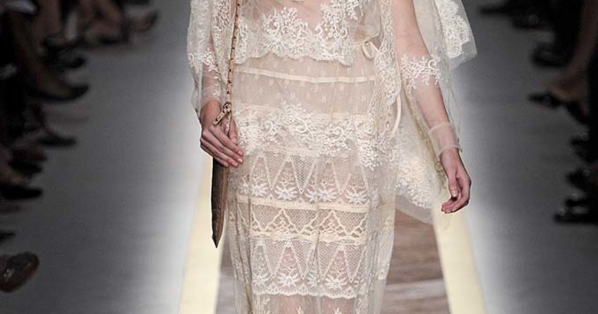 Valentino прет-а-порте весна-лето 2012 / © EastNews