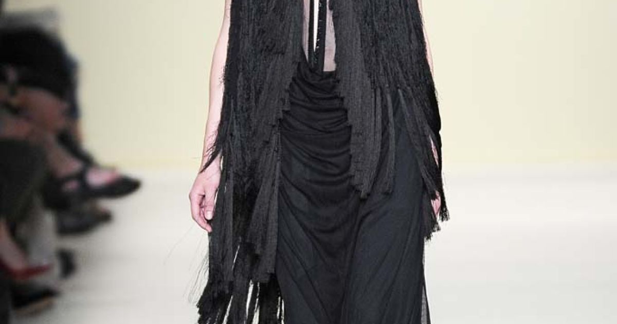 Ann Demeulemeester  прет-а-порте весна-лето 2012 / © EastNews