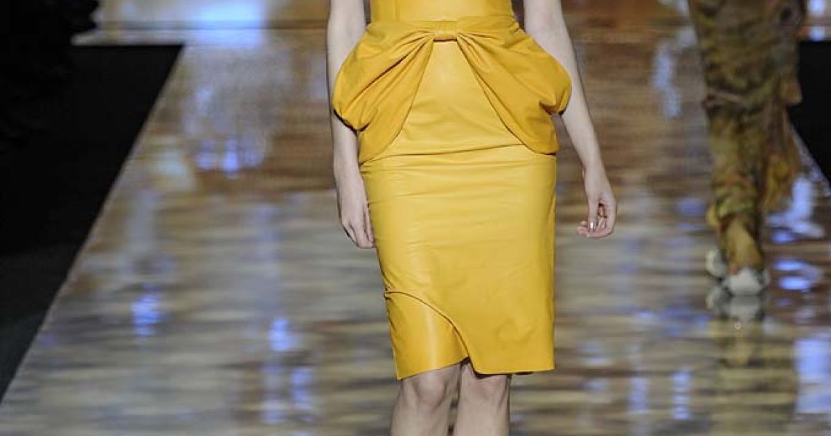 Badgley Mischka прет-а-порте весна-лето 2012 / © EastNews