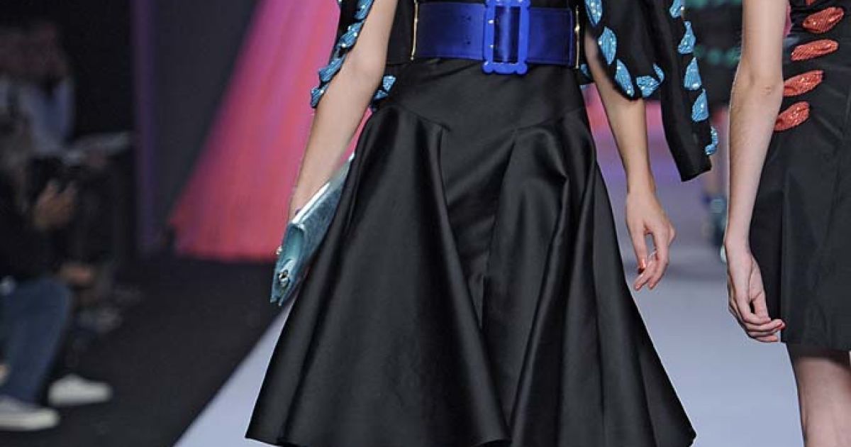 Viktor and Rolf прет-а-порте весна-лето 2012 / © EastNews