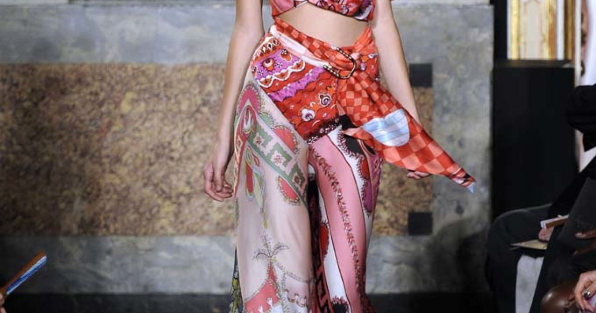 Emilio Pucci прет-а-порте весна-лето 2012 / © EastNews