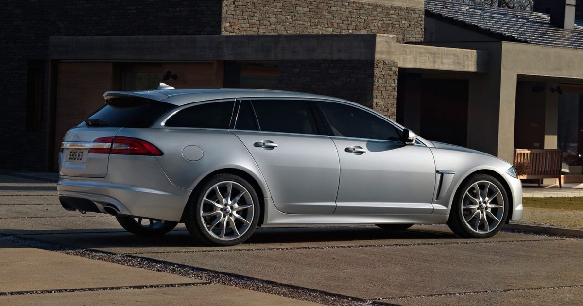 Jaguar официально представил универсал XF_13