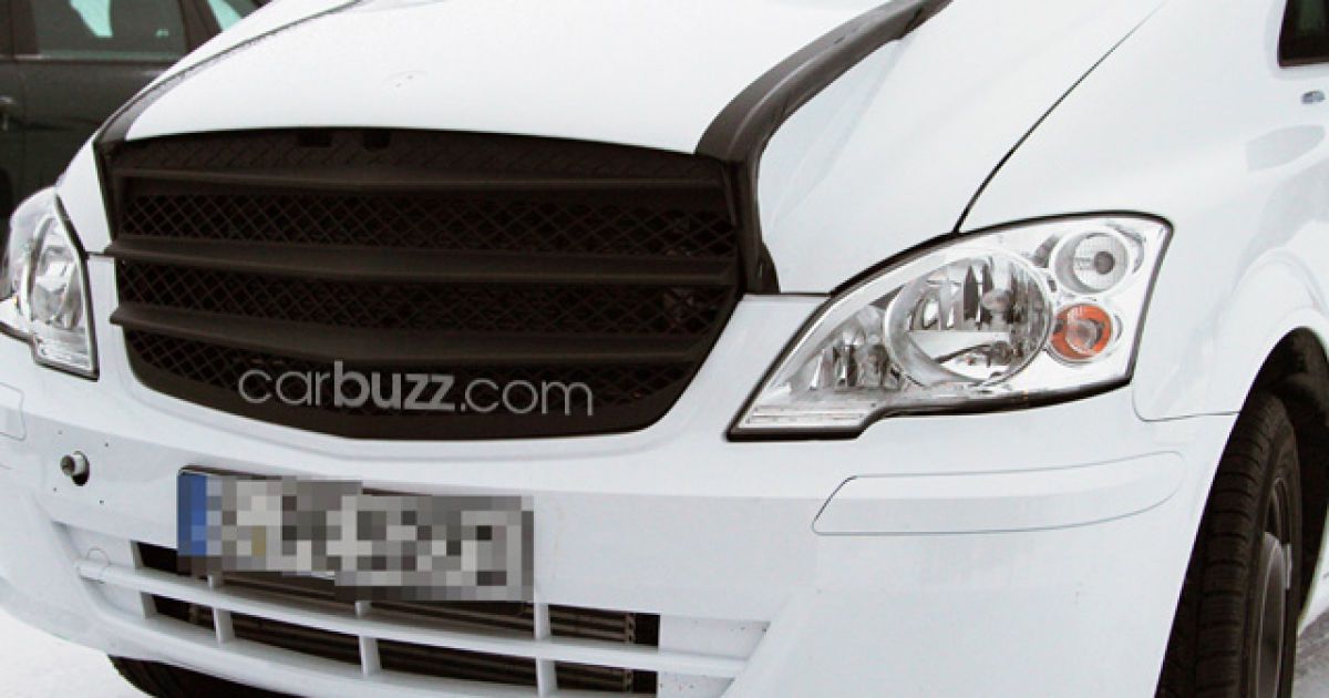 Mercedes тестирует двигатели для нового Vito