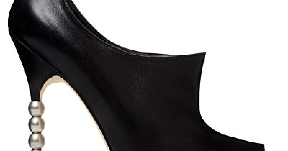 Manolo Blahnik _24