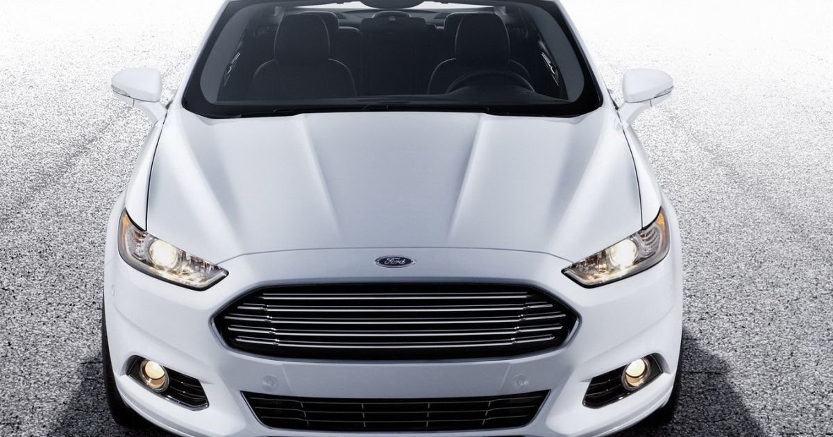2013 Ford Mondeo Sedan_21