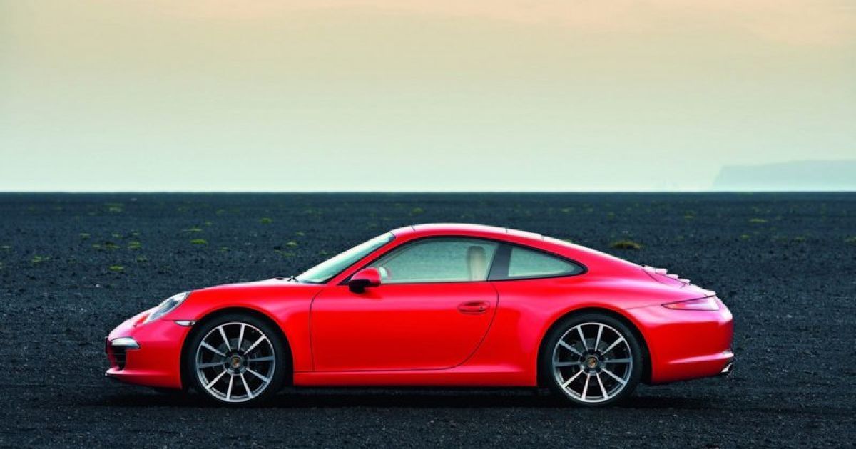 Porsche показали первые официальные снимки 911-го