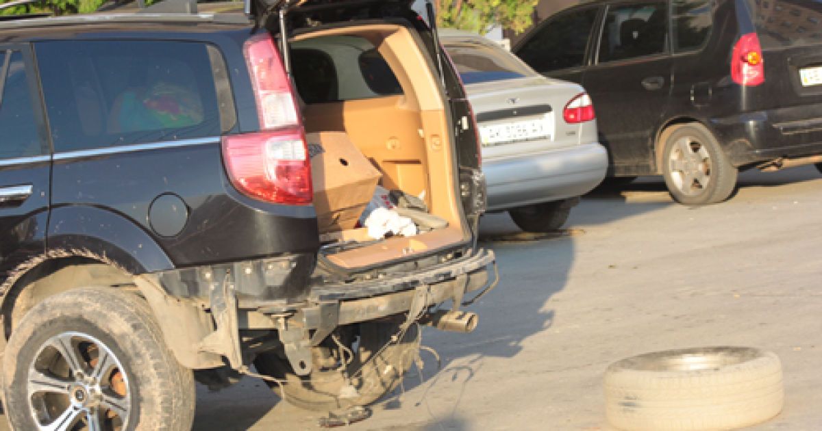 В Симферополе взорвали джип местного бизнесмена