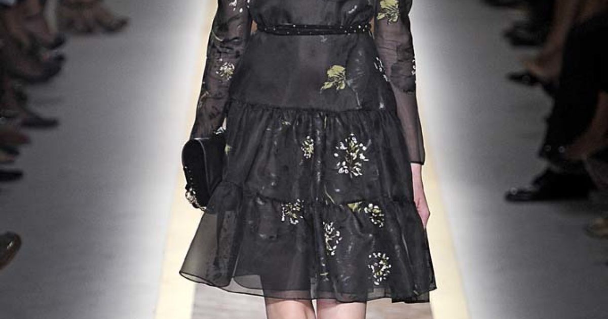 Valentino прет-а-порте весна-лето 2012 / © EastNews