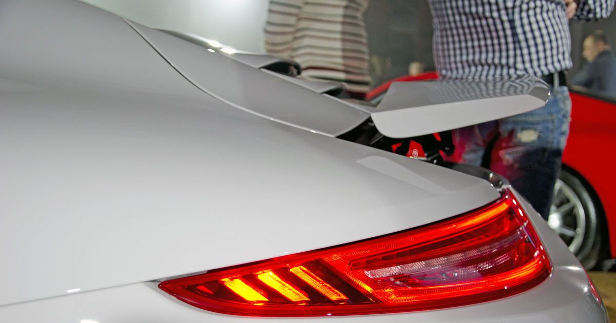 В Украину привезли новый Porsche 911_19