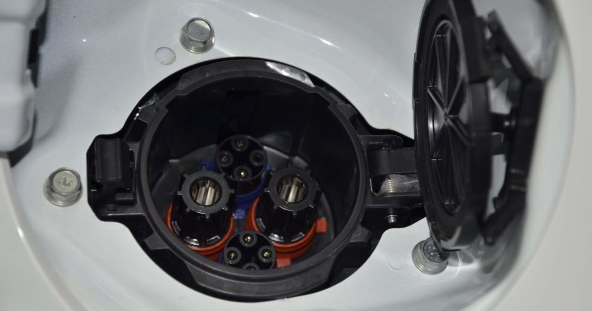 В Украине протестируют 10 электромобилей i-MiEV_9