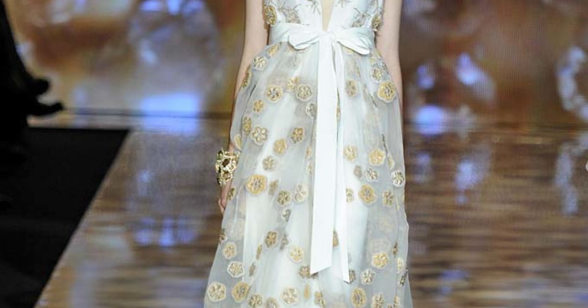 Badgley Mischka прет-а-порте весна-лето 2012 / © EastNews