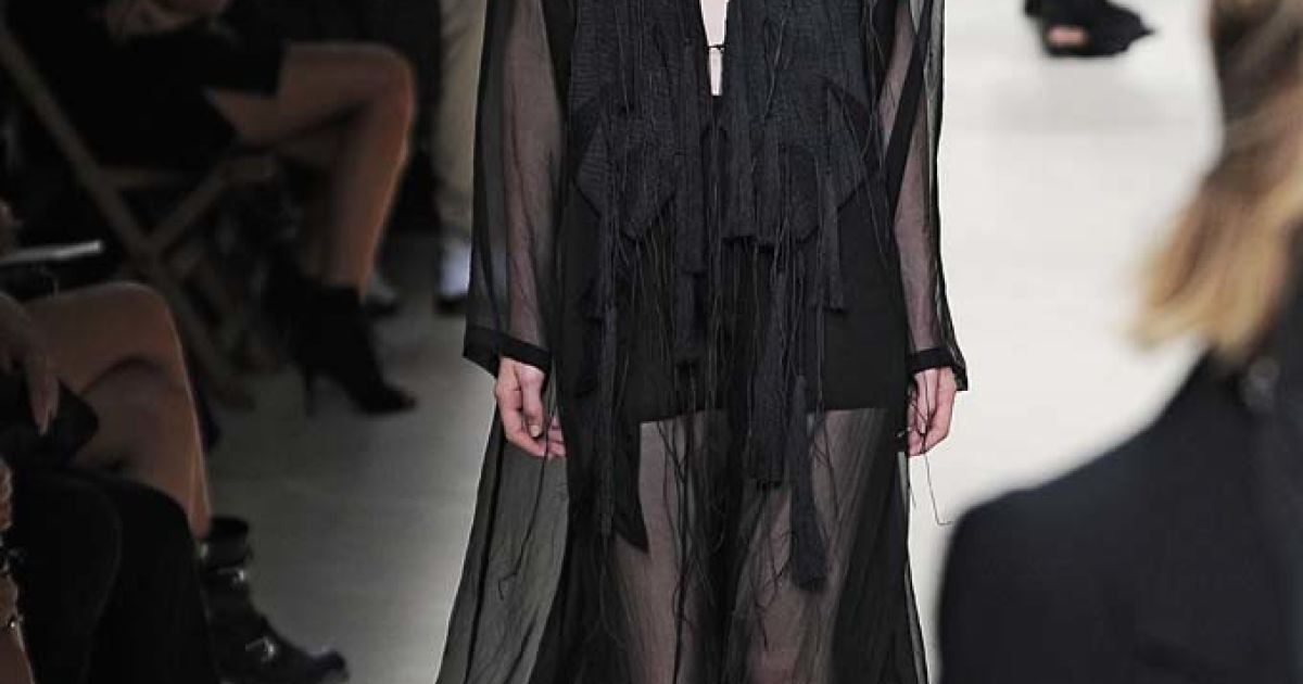 Ann Demeulemeester  прет-а-порте весна-лето 2012 / © EastNews