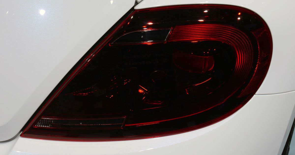 Электромобиль VW Beetle проедет на одной зарядке 160 км_6