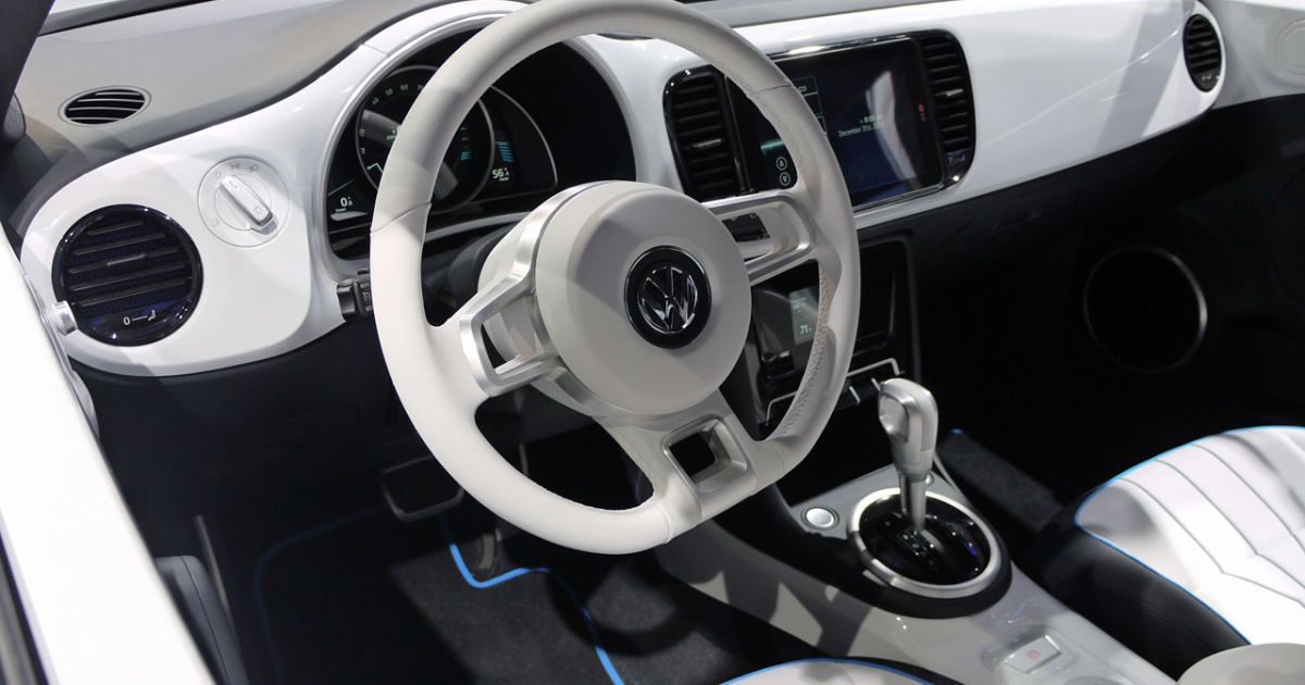 Электромобиль VW Beetle проедет на одной зарядке 160 км_7