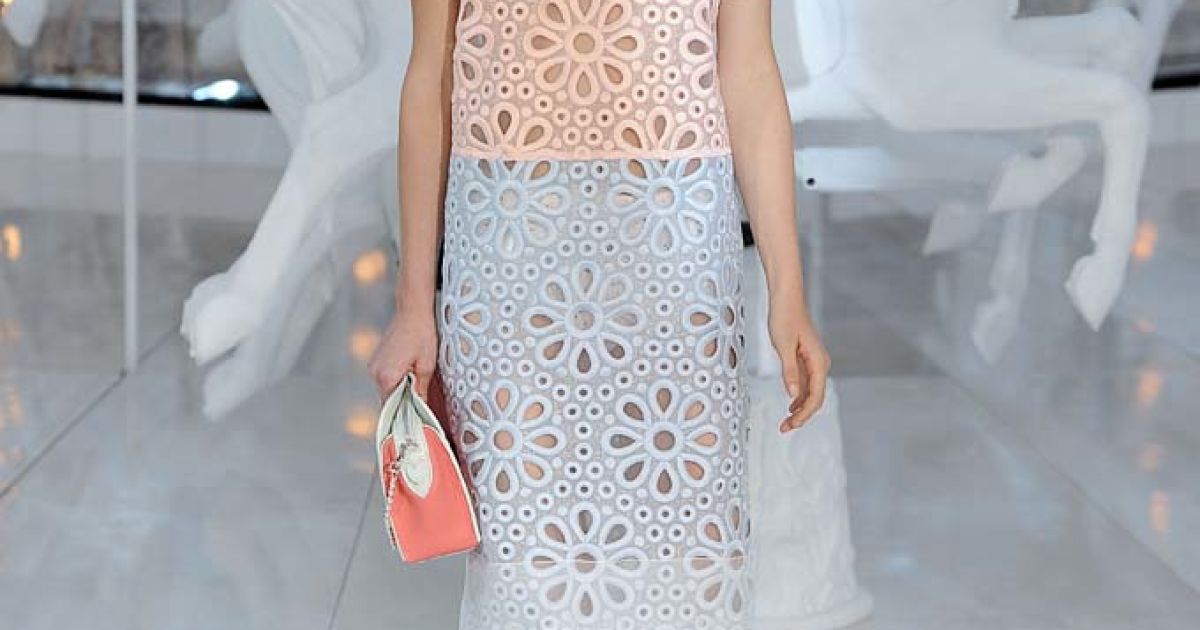 Louis Vuitton прет-а-порте весна-лето 2012 / © EastNews
