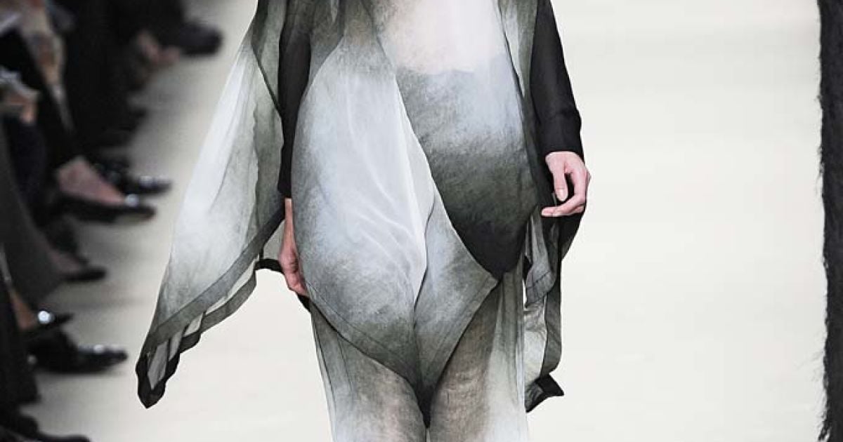 Ann Demeulemeester  прет-а-порте весна-лето 2012 / © EastNews