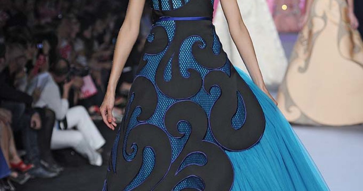 Viktor and Rolf прет-а-порте весна-лето 2012 / © EastNews