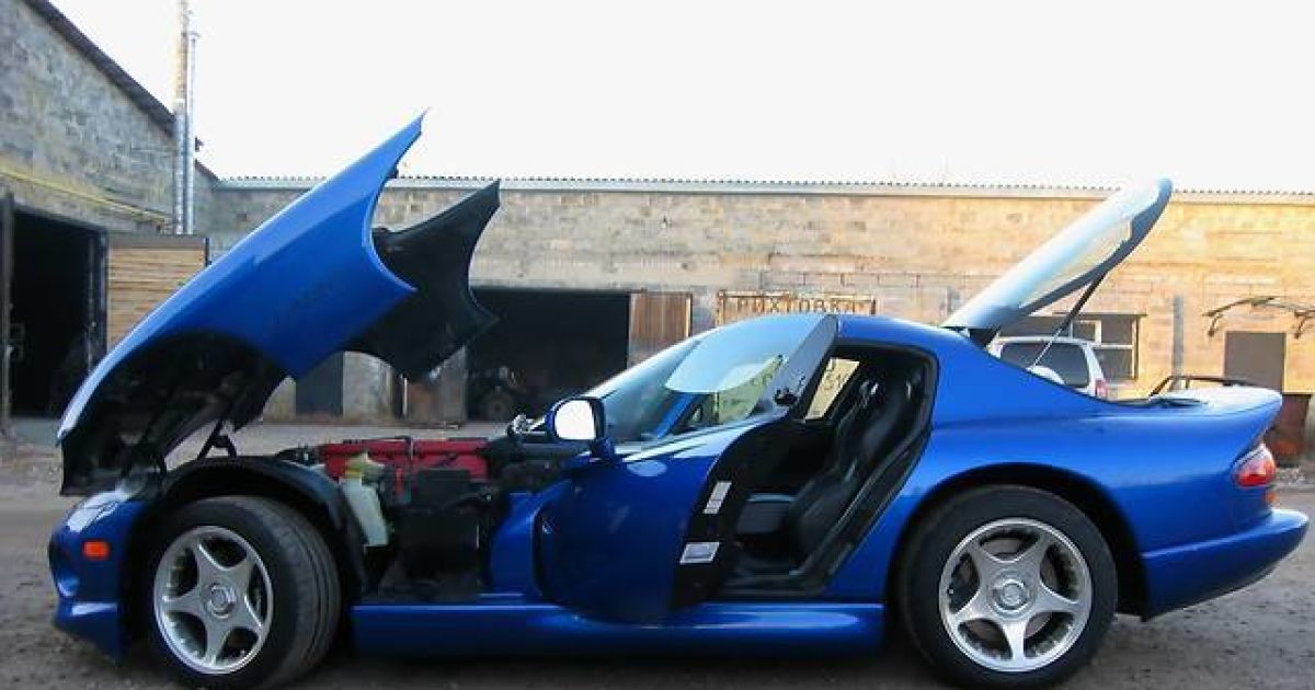 В Донецке продается редчайший коллекционный Dodge Viper