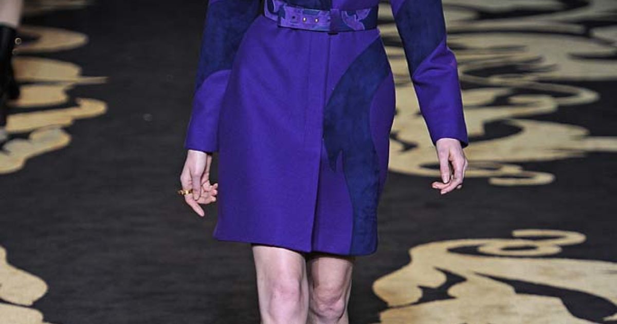 Versace прет-а-порте осень-зима 2011-2012 / © EastNews