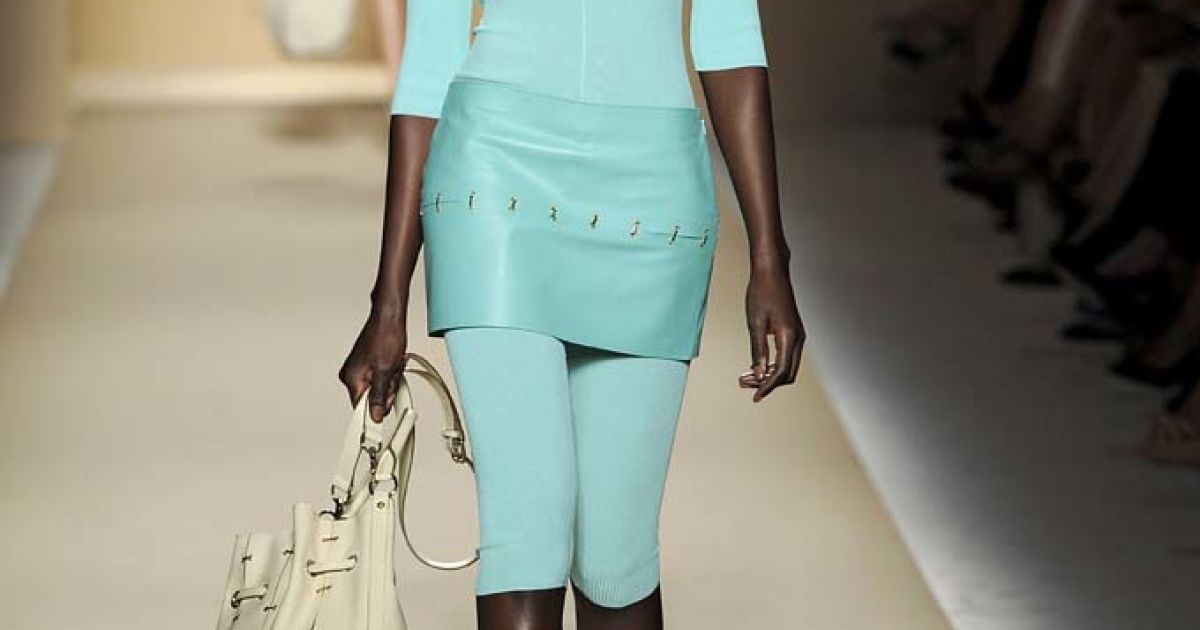 Max Mara прет-а-проте весна-лето 2012 / © EastNews
