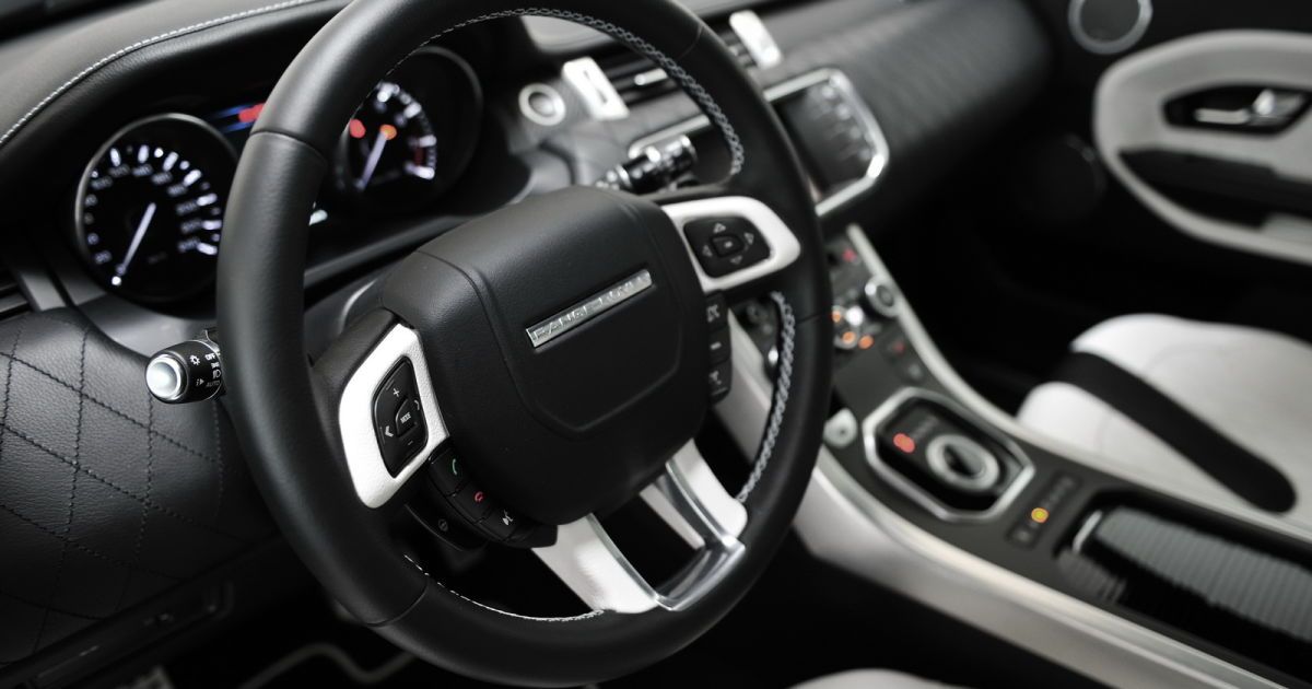 Немцы адаптировали Land Rover Evoque для шейхов_22
