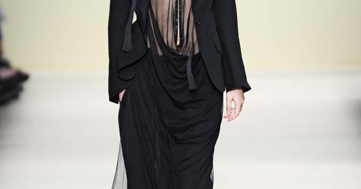 Ann Demeulemeester  прет-а-порте весна-лето 2012 / © EastNews