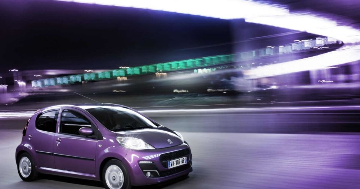 В марте стартуют продажи обновленного Peugeot 107_6