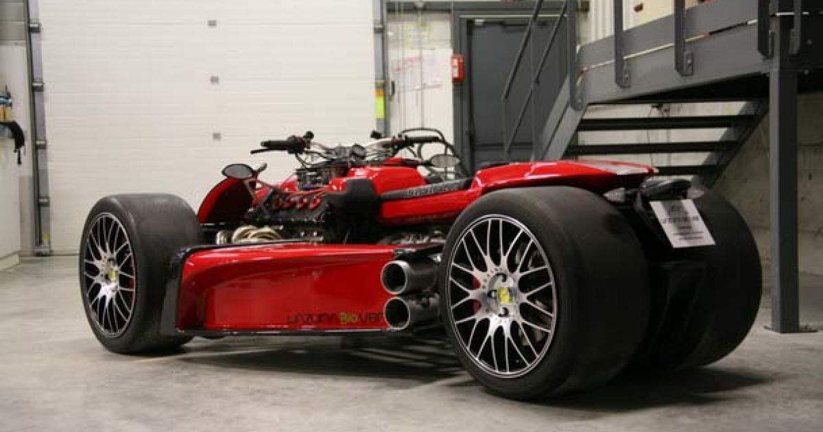 Wazuma V8 Ferrari_9