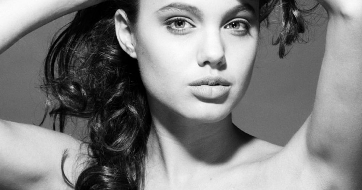 Первая профессиональная фотосессия 14-летней Анджелины Джоли